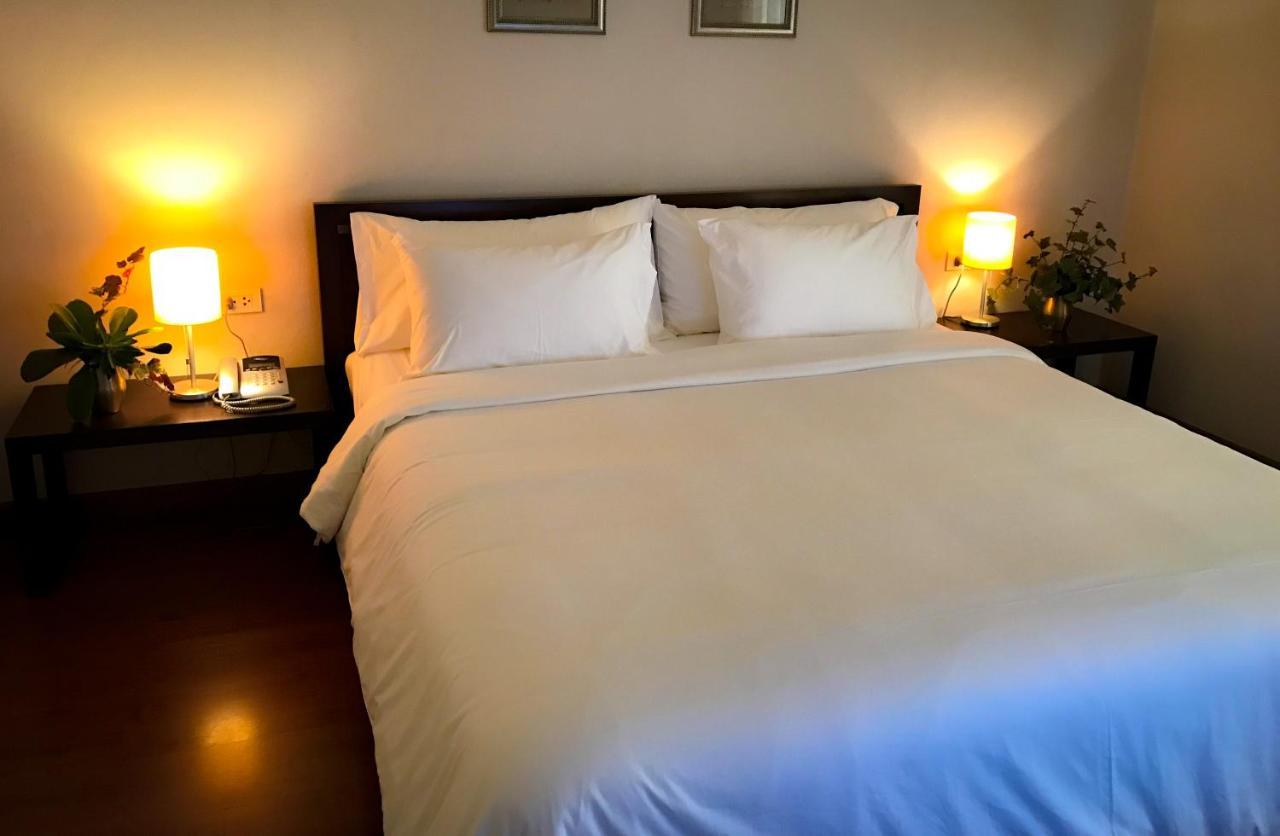 Siam Bright Suite Бангкок Экстерьер фото