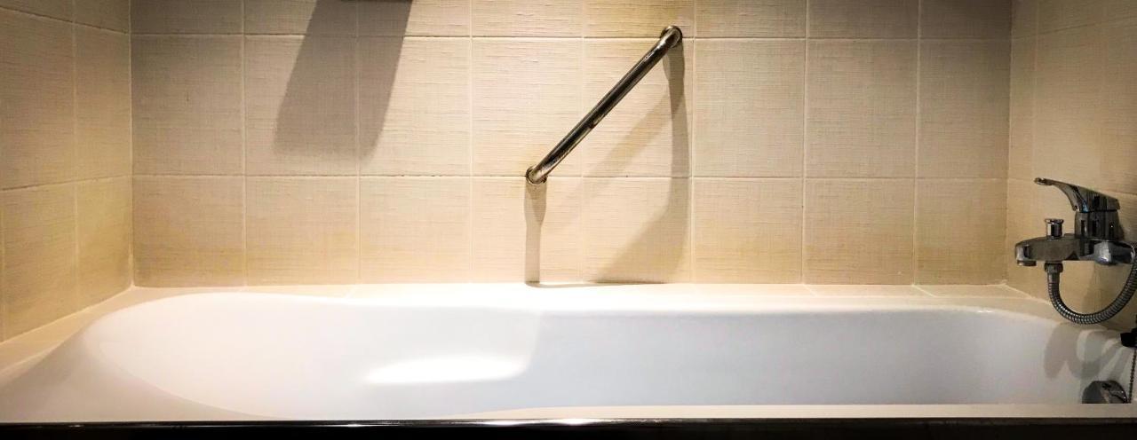 Siam Bright Suite Бангкок Экстерьер фото